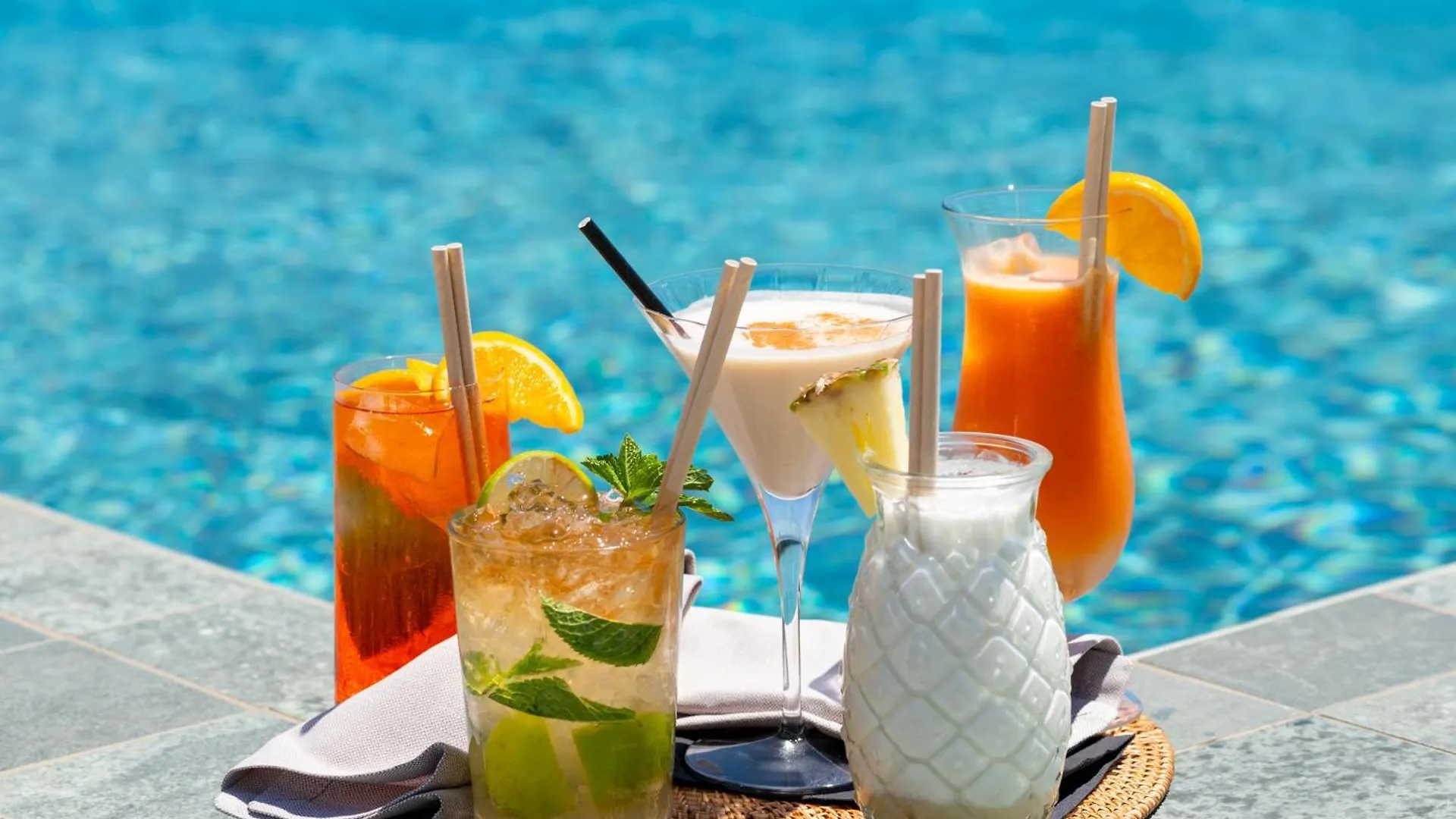 Atzavara Hotel & Spa 산타수산나 5*,